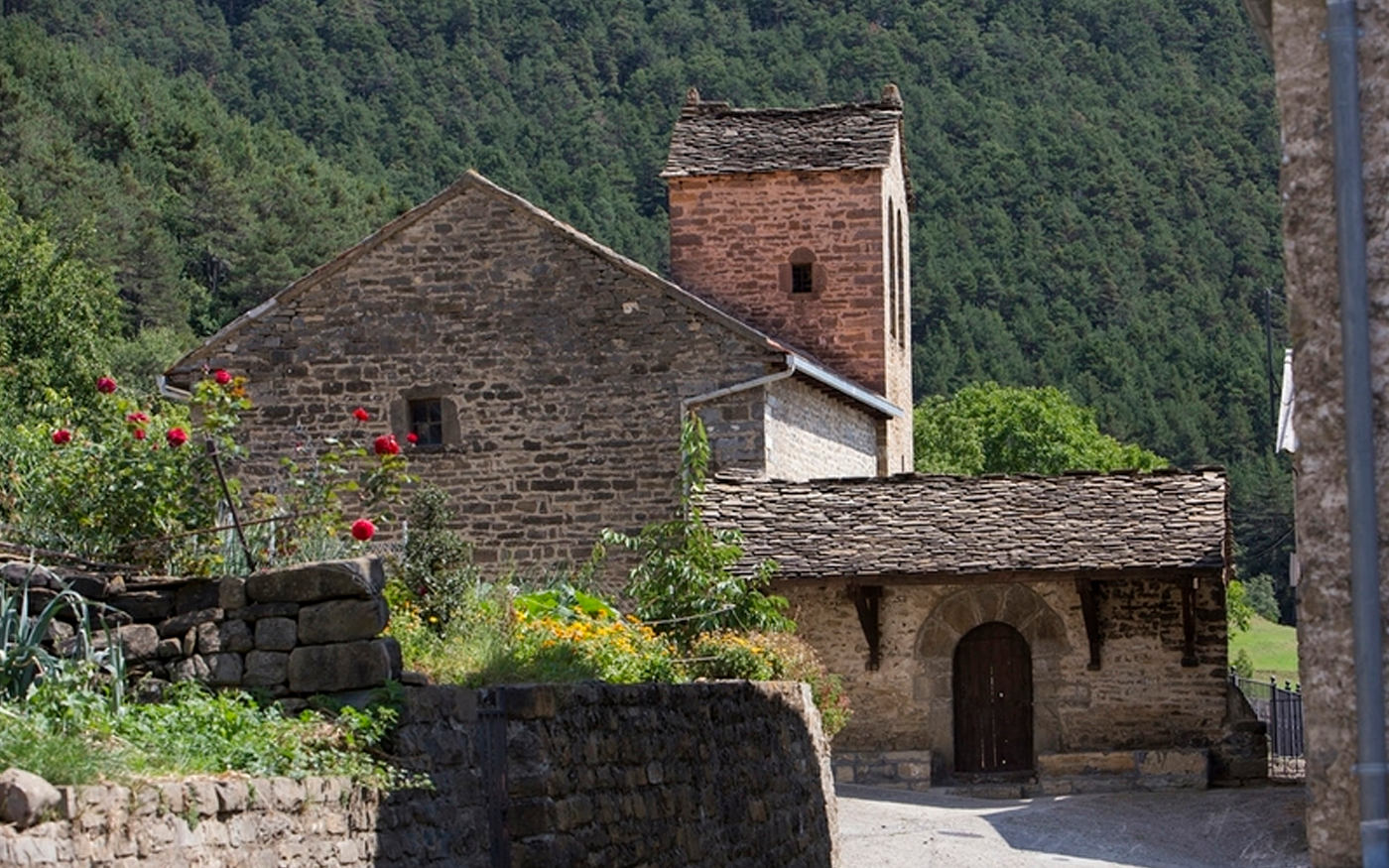 Betés de Sobremonte, Where Tradition Merges with Mountainous Serenity