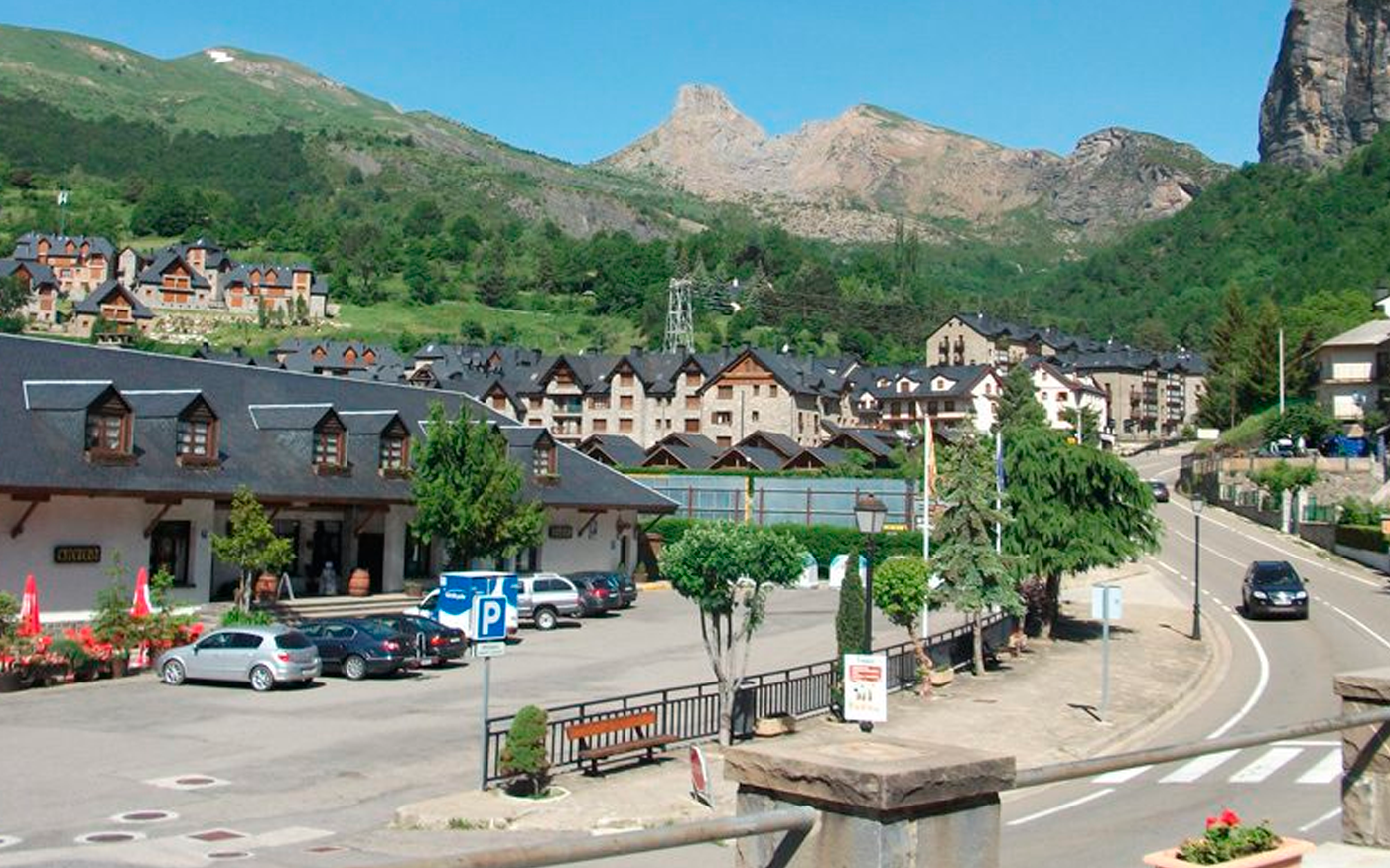 Descubriendo el Encanto de Escarrilla: Una Experiencia Inolvidable en el Valle de Tena, Huesca